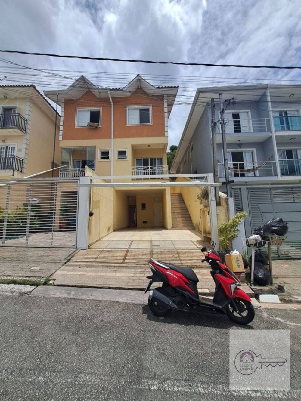 Casa em Condomínio - Venda - Jardim Rio das Pedras - Cotia - SP