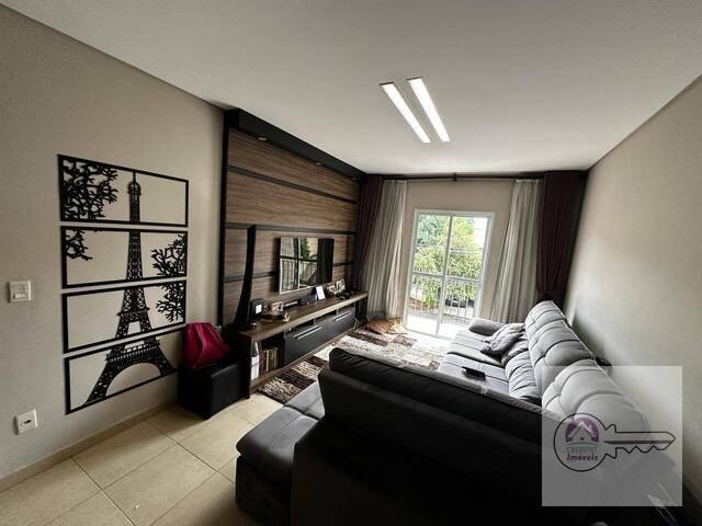 Casa em Condomínio - Venda - Jardim Rio das Pedras - Cotia - SP