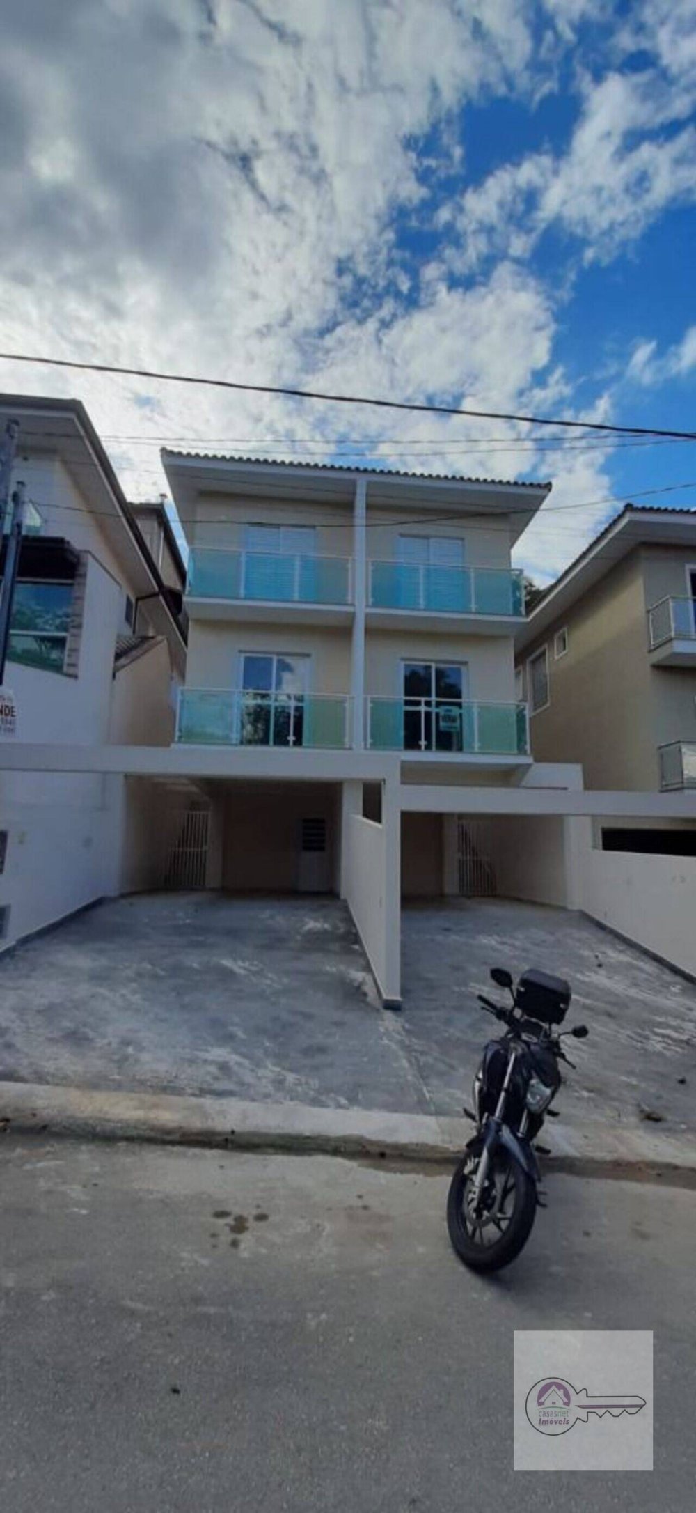 Casa em Condomínio - Venda - Jardim Rio das Pedras - Cotia - SP